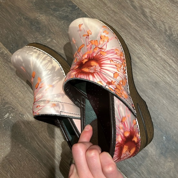Floral Pink Poppy Dansko Mules/Clogs - Picture 11 of 14